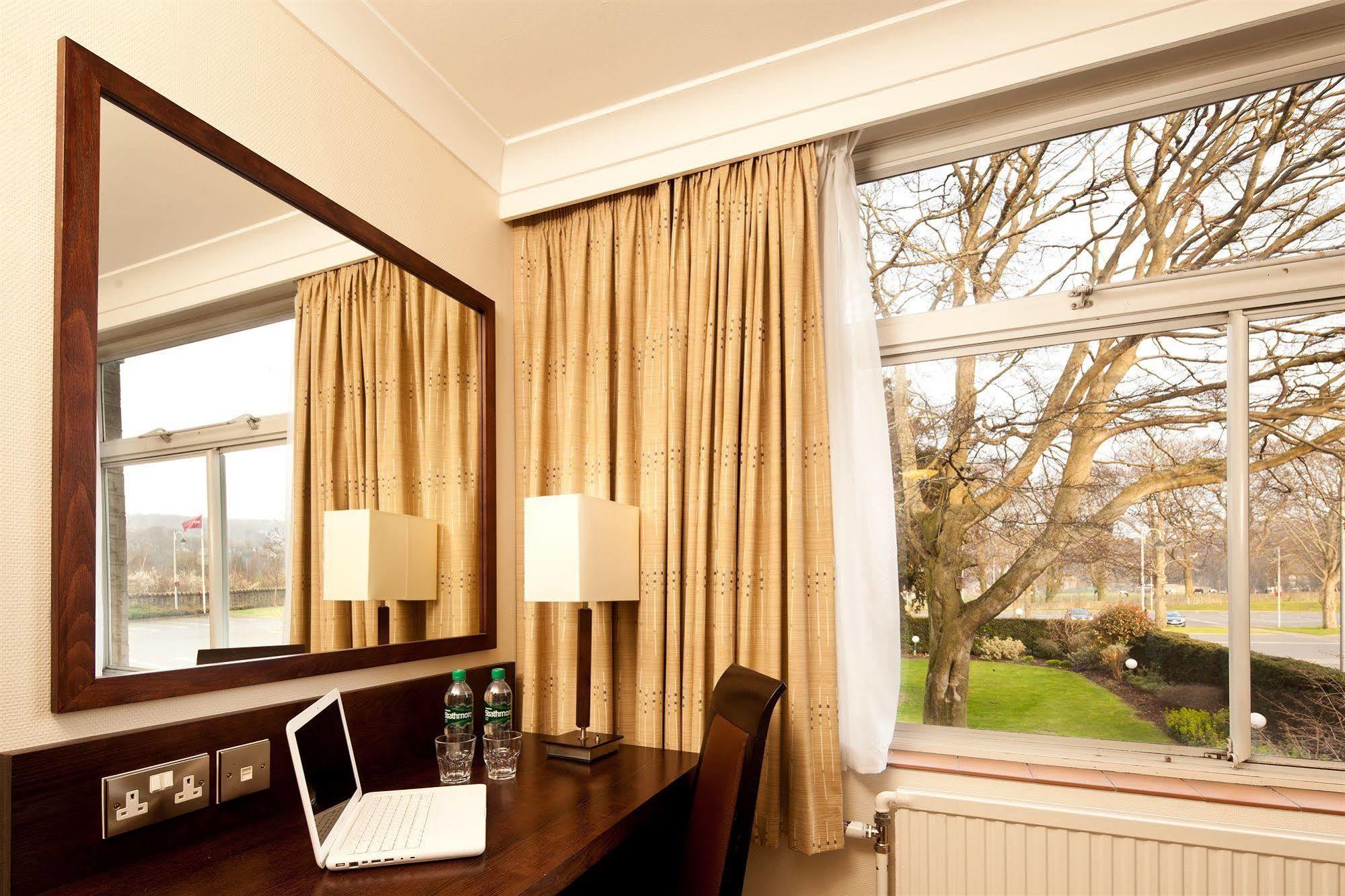 Mercure Bradford, Bankfield Hotel Bradford (West Yorkshire) Exterior foto